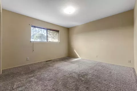 1112 Iverson St, Salinas, CA 93901 photo 13