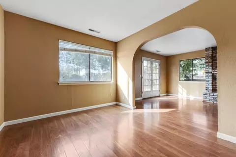1112 Iverson St, Salinas, CA 93901 photo 9