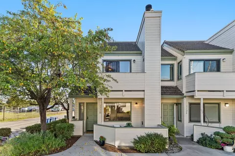 1726 Barrington Ct, Santa Cruz, CA 95065