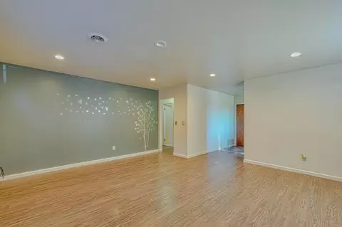 326 Addington Ln C, Salinas, CA 93907 photo 4
