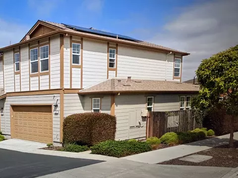220 9th St, Marina, CA 93933 photo 2