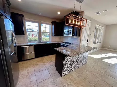 220 9th St, Marina, CA 93933 photo 6
