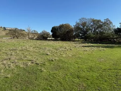 10522 Duke Dr, Gilroy, CA 95020 photo 1