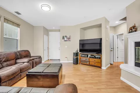 8048 Carlisle Way, Vallejo, CA 94591 photo 4