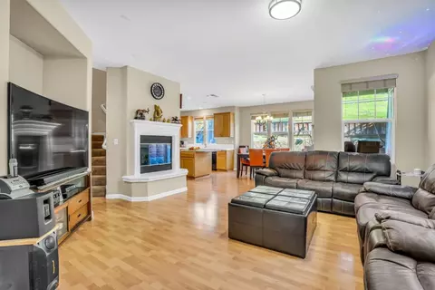 8048 Carlisle Way, Vallejo, CA 94591 photo 2
