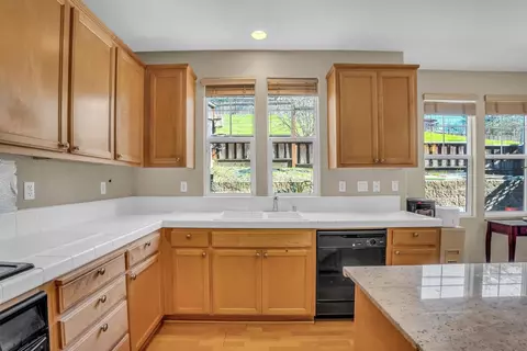 8048 Carlisle Way, Vallejo, CA 94591 photo 11