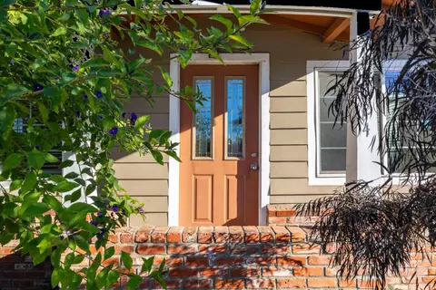 824 Riverside Ave, Santa Cruz, CA 95060