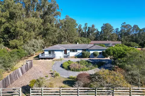 7375 Leafwood Dr, Salinas, CA 93907 photo 2