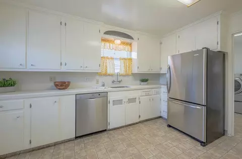 505 W Curtis St, Salinas, CA 93906 photo 10