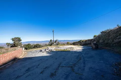 212 Pine Canyon Rd, Salinas, CA 93908 photo 14