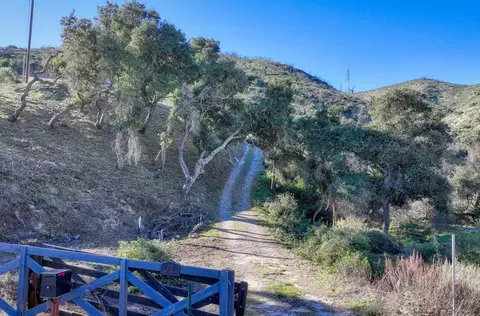 212 Pine Canyon Rd, Salinas, CA 93908 photo 6