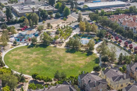 545 Saco Ter, Sunnyvale, CA 94089