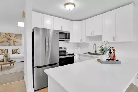 669 30th Ave, Santa Cruz, CA 95062