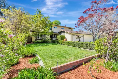 2213 Stratford Dr, Milpitas, CA 95035 photo 2