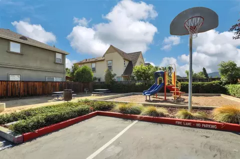 732 Creekside Ct, Gilroy, CA 95020 photo 20