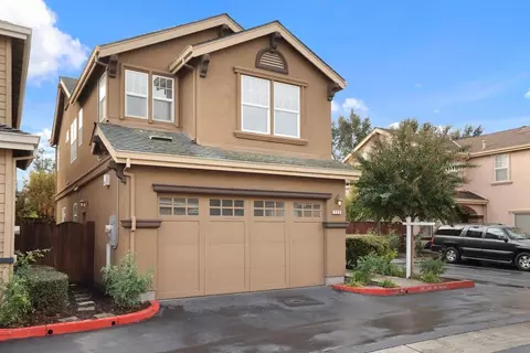 732 Creekside Ct, Gilroy, CA 95020 photo 2