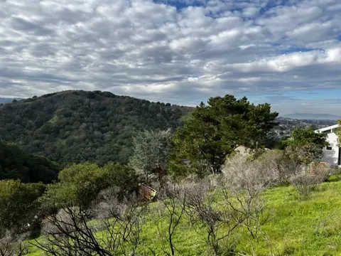 00 Alhambra Dr, Belmont, CA 94002