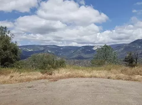 29170 Teresa Spring Rd, Tollhouse, CA 93667