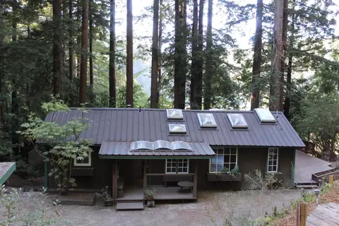155 Roarke Rd, Pescadero, CA 94060