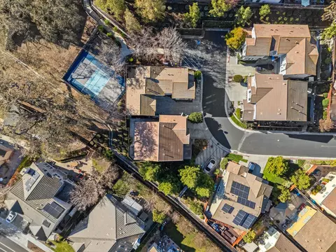 1720 Hemlock Ct, Gilroy, CA 95020 photo 4