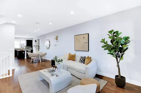 135 Ivory Palm Ter, Sunnyvale, CA 94086