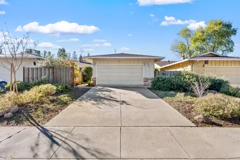 2260 Sharon Rd, Menlo Park, CA 94025