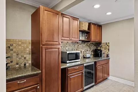 166 Riker Ter, Salinas, CA 93901 photo 8