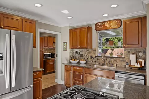 166 Riker Ter, Salinas, CA 93901 photo 4