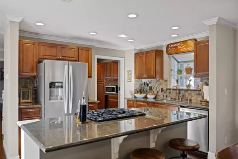 166 Riker Ter, Salinas, CA 93901 photo 2