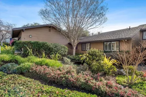1 Oliver Ct, Menlo Park, CA 94025