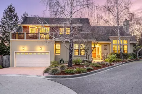 186 Delaveaga Park Dr, Santa Cruz, CA 95065