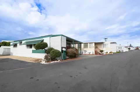 1117 Baldwin St 5, Salinas, CA 93906 photo 3