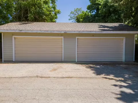 Exterior - 151-153 N Shasta St, Willows, CA 95988 photo 1 of 10