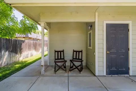 Exterior - 151-153 N Shasta St, Willows, CA 95988 photo 7 of 10
