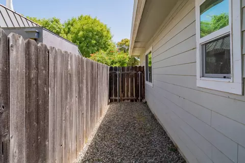 Exterior - 151-153 N Shasta St, Willows, CA 95988 photo 8 of 10