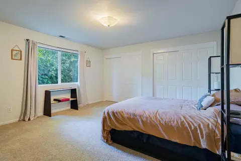 Bedroom - 151-153 N Shasta St, Willows, CA 95988 photo 3 of 5