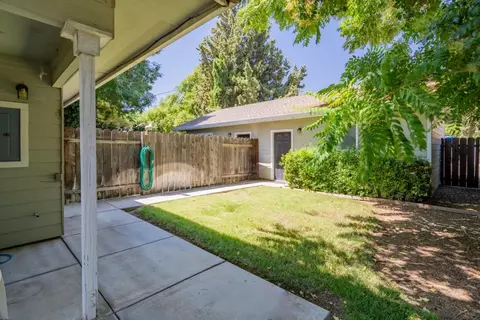 Exterior - 151-153 N Shasta St, Willows, CA 95988 photo 6 of 10