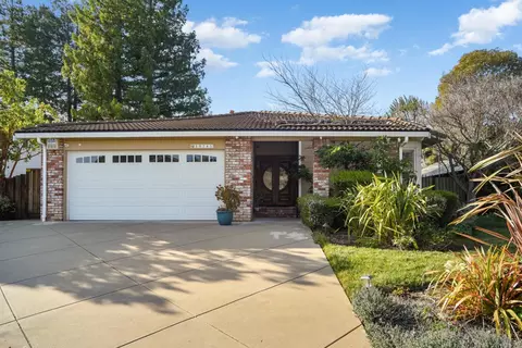 18745 E Cavendish Dr, Castro Valley, CA 94552 photo 1