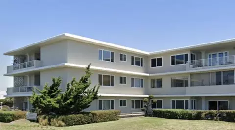 880 W Cliff Dr 1, Santa Cruz, CA 95060