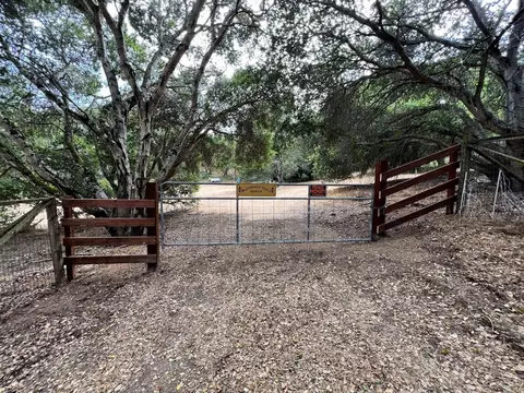 443 Alexander Ln # A, San Juan Bautista, CA 95045