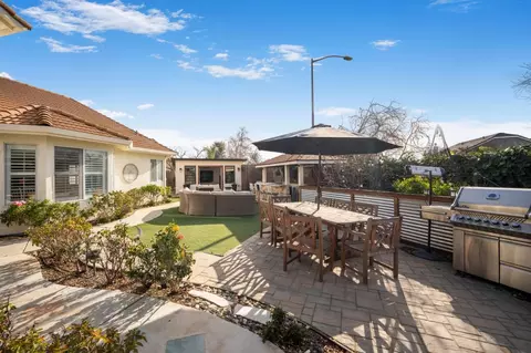 2180 Clearview Dr, Hollister, CA 95023