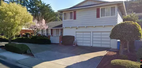 832 Oddstad Blvd, Pacifica, CA 94044 photo 1