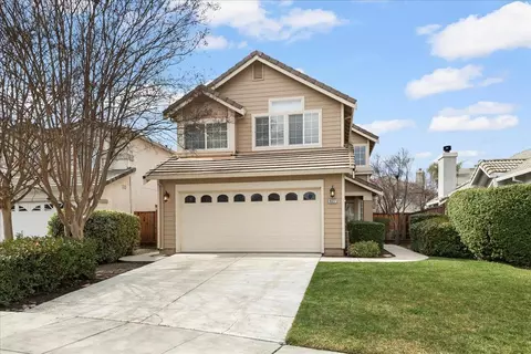 9327 Lariat Dr, Gilroy, CA 95020 photo 2