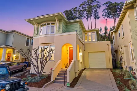 210 Grandview St, Santa Cruz, CA 95060