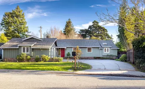 104 Ross St, Santa Cruz, CA 95060