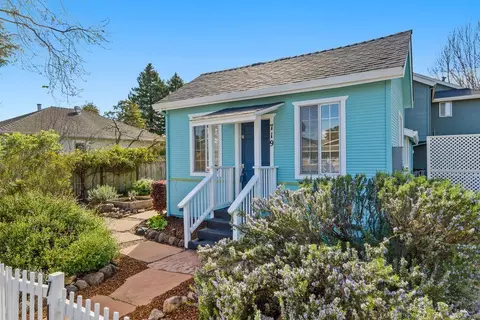719 Pine St, Santa Cruz, CA 95062