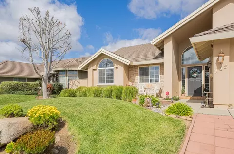 325 Westminster Dr, Salinas, CA 93906 photo 3