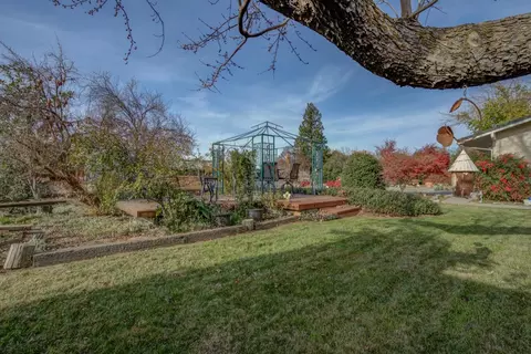 Exterior - 2854 Illinois Ave, Corning, CA 96021 photo 11 of 18