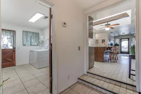 Entry Way - 2854 Illinois Ave, Corning, CA 96021 photo 6 of 7