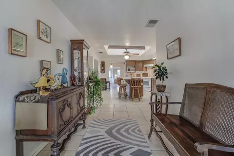 Entry Way - 2854 Illinois Ave, Corning, CA 96021 photo 1 of 7